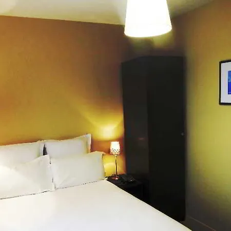 Montmartre 3* パリ