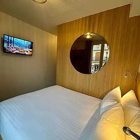 Отель Montmartre - Nouvellement Renove