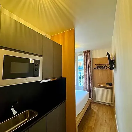 Hotell Montmartre 2*