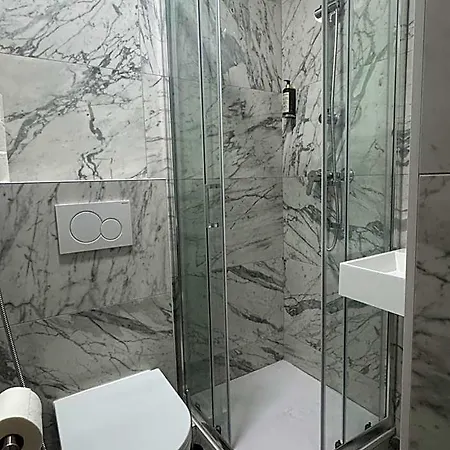 Hotel Montmartre - Nouvellement Renove