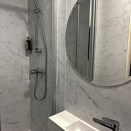 Montmartre Hotell Paris