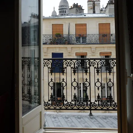Montmartre 2*