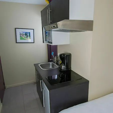 Montmartre מלון 3*