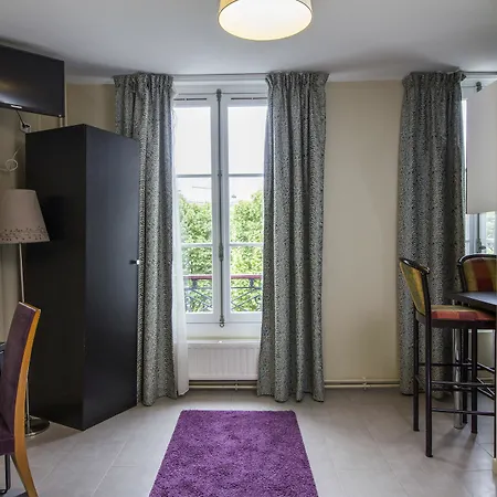 Hotel Montmartre 3*
