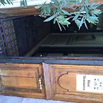 فندق Montmartre - Nouvellement Renove 2*