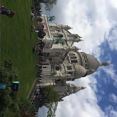 Montmartre Otel 2*